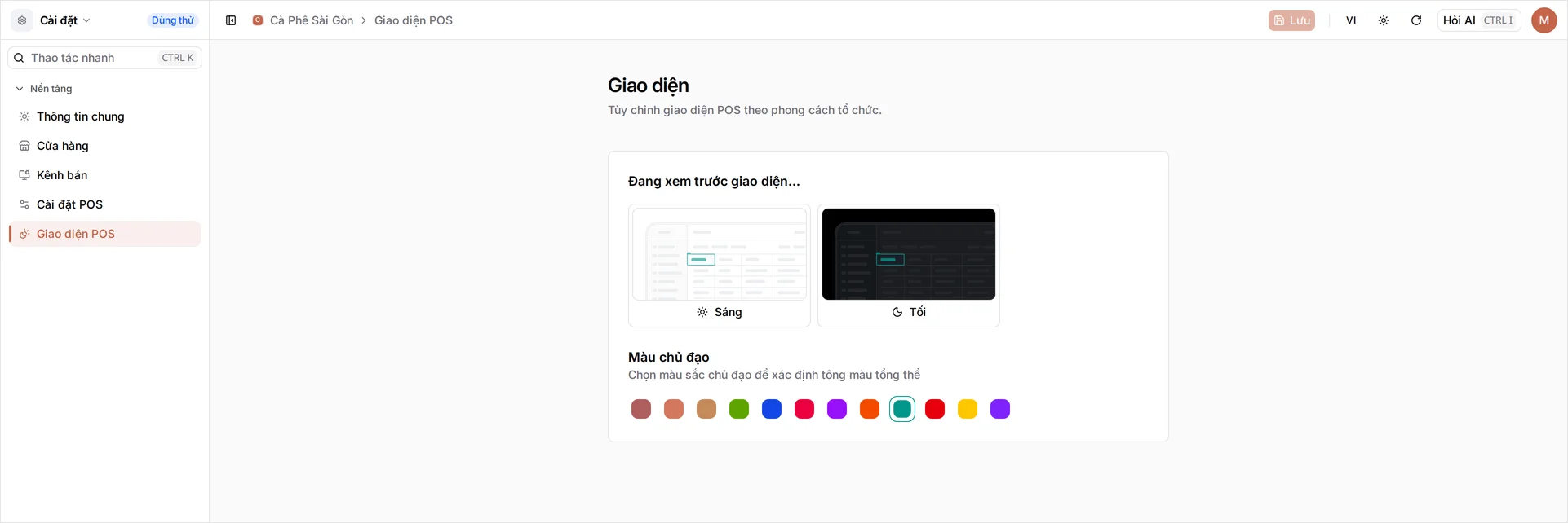 Thẻ Giao diện đang ở trạng thái xem trước, tiêu đề 'Đang xem trước giao diện…', với hai khung Sáng và Tối đã đổi theo màu mới, bên dưới là hàng Màu chủ đạo — mô tả chọn màu sắc chủ đạo để xác định tông màu tổng thể — gồm một hàng mười hai ô màu với ô Xanh Ngọc được viền sáng đánh dấu đang chọn. Các ô màu không ghi tên; tên chỉ hiện khi rê chuột lên